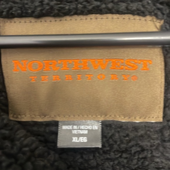 Men’s XL hooded sweatshirt jacket - Picture 2 of 3